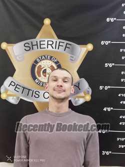 Booking photo from Pettis County, Missouri