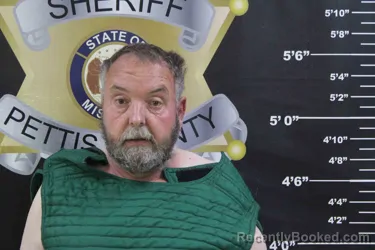 Mugshot of MARVIN DOVE