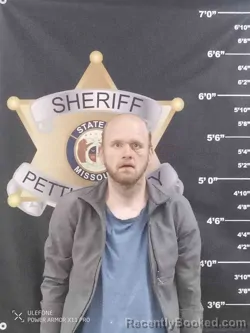 Mugshot of JUSTIN GRAHAM