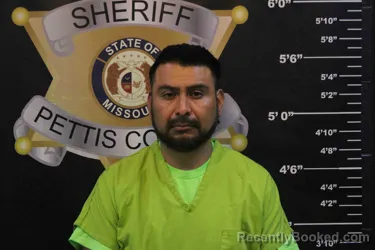 Mugshot of EFRAIN RUBIO