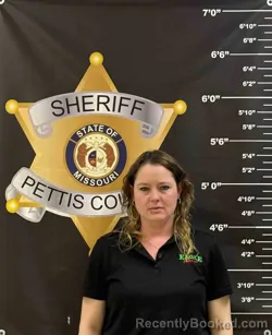 Mugshot of AMBER VINYARD