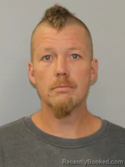 Mugshot of TAYLOR GENE OXNER