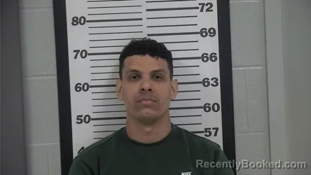 Mugshot of ROBINSON ALVAREZ SOTA