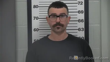 Mugshot of TAVIAN MISNER