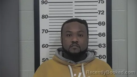 Mugshot of WILLIE H MULL