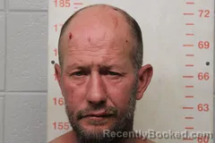 Mugshot of MATTHEW DUNAE HICKS