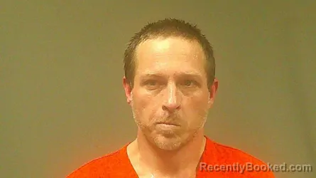 Mugshot of JON TRAVIS REDIFER