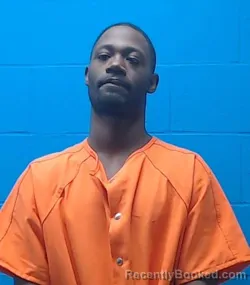 Mugshot of Cortdarrius Demanie Woods