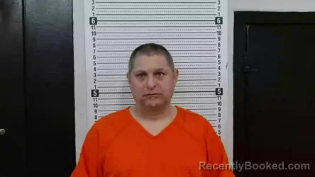 Mugshot of TRAVIS M STANLEY