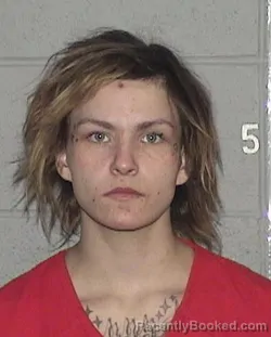 Mugshot of ROXIE JOY LAROCQUE