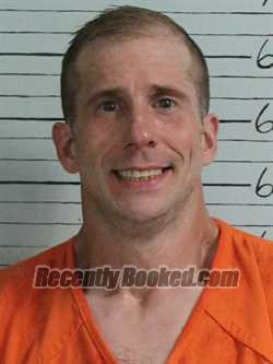 Mugshot of STUART DEVON HAMMAN