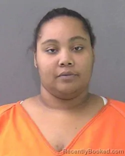 Mugshot of DAQUASHA RAYTHIEYONA ROBERTSON