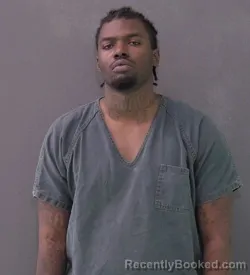 Mugshot of DWIGHT TRAVIS FOURTH EDWARDS