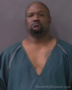 Mugshot of JIM LEVON BATTLE