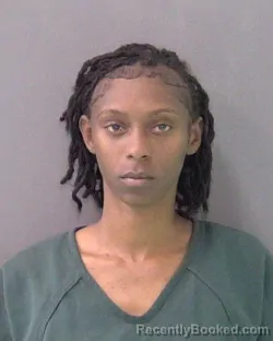 Mugshot of RMUNI DENETRIA SMOOTS