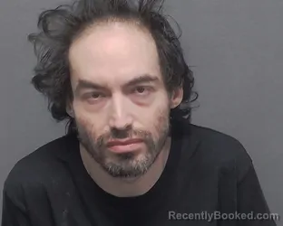 Mugshot of KENNIETH B DELEON