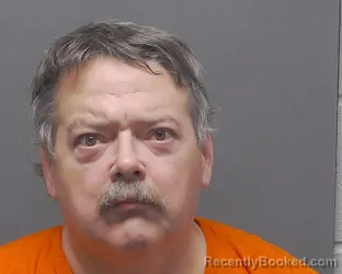 Mugshot of DONALD R JR HINTON