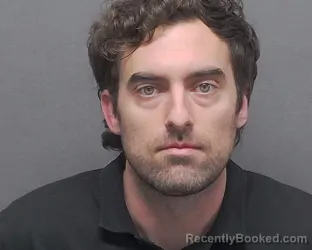 Mugshot of EVAN P MUTH