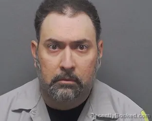 Mugshot of CRAIG C HERNANDEZ