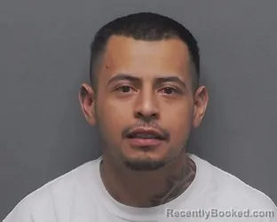 Mugshot of HECTOR JR GOMEZ