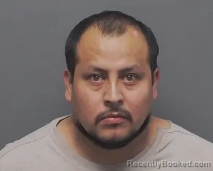 Mugshot of JOSE G PALLARES RIVERA