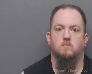 Mugshot of ROBERT S GRAY