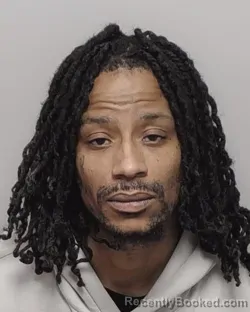 Mugshot of VOYLE E MONROE