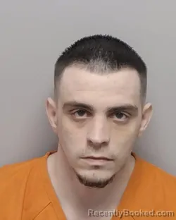 Mugshot of KENNETH C DAVIS