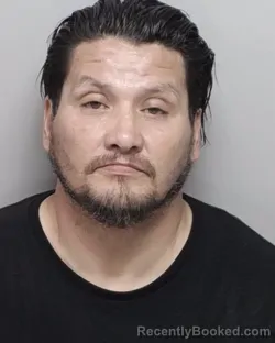 Mugshot of GLEN HERNANDEZ