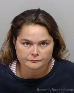 Mugshot of MARIAH R RENEAU booked in Bexar County, Texas on April 3, 2026