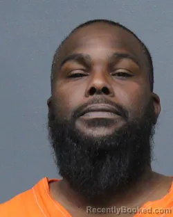 Mugshot of COURTNEY DESHAUN HUBBARD