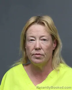 Mugshot of AMBER ELLEN MUNOZ booked in Bowie County, Texas on March 15, 2026