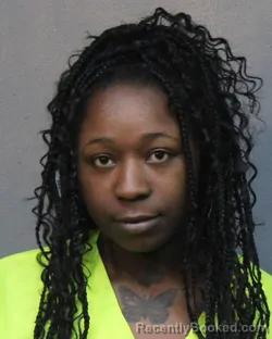 Mugshot of ISJANAI UNIQUE BUFFINGTON booked in Bowie County, Texas on March 30, 2026