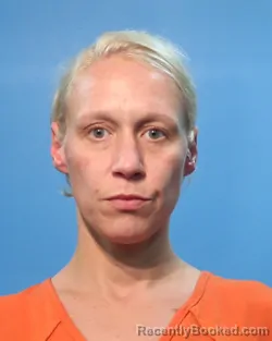 Mugshot of Randi Cheri Yarbrough