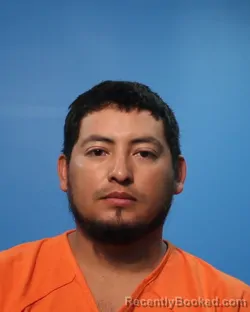 Mugshot of CESAR DANIEL HERNANDEZ BARRERA