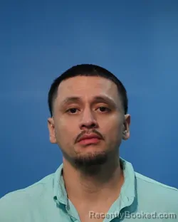 Mugshot of Roberto Moreno