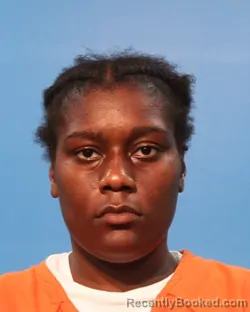 Mugshot of SHATAVIA ANTOINESHIA VISER booked in Brazoria County, Texas on June 26, 2026