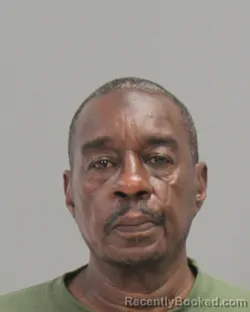 Mugshot of CARLTON DWAYNE PETERSON