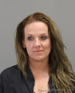 Mugshot of AMANDA GAYLE DEAN