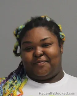 Mugshot of INDIA ARANISA KENOSHA DICKSON