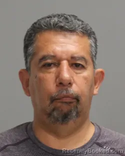 Mugshot of RAMON HERNANDEZ