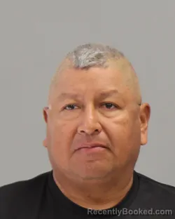 Mugshot of ROBERTO DELEON-TORRES