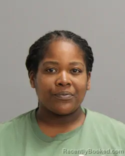 Mugshot of KIERRA JASHAE SMITH