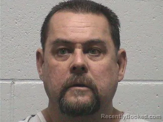 Mugshot of MARK ALLEN DAVIS