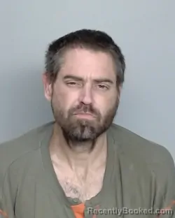 Mugshot of ALBERT TOBIN ROBERTS