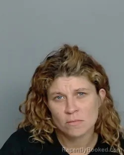 Mugshot of ALINA KNIGHTEN