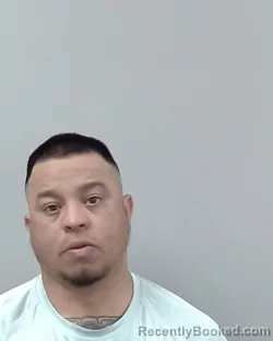 Mugshot of SALVADOR PUENTE