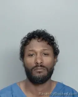 Mugshot of DEQUALIN RASHEE MESSER