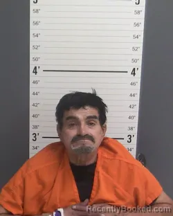 Mugshot of ECTOR ARANDA booked in Curry County, New Mexico on April 28, 2026