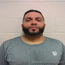 Mugshot of ERIK ALEXIS MONTALVAN AURQUIA